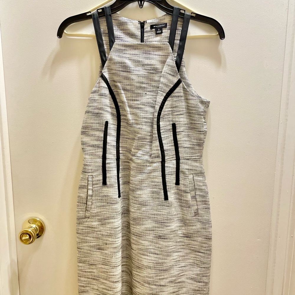 Elegant Gray Sleeveless Dress